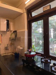 Kitchen Image of 550 Sq.ft 1 BHK Apartment / Flat for rent in Juhu Mumbai for Rs. 90005