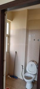 Bathroom Image of 1075 Sq.ft 2 BHK Apartment / Flat for rent in Today Ridge Residency, Bajidpur Noida for Rs. 26000