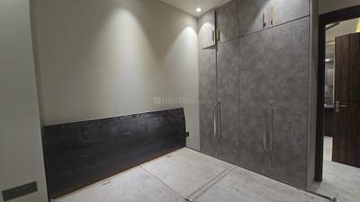 Bedroom Image of 920 Sq.ft 2 BHK Builder Floor for rent in Paschim Vihar New Delhi for Rs. 36000