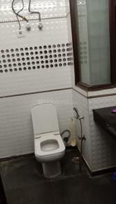 Bathroom Image of 1100 Sq.ft 4 BHK Apartment / Flat for sale in Naraina New Delhi for Rs. 14000000