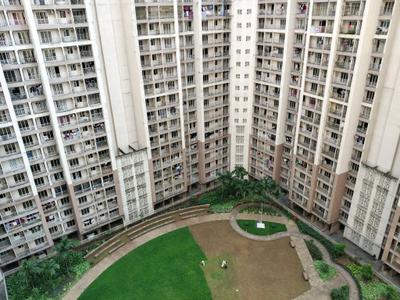 Bedroom One Image of 1000 Sq.ft 2 BHK Apartment / Flat for sale in Indiabulls Greens, Panvel Navi Mumbai for Rs. 8000000