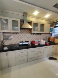 Kitchen Image of 1800 Sq.ft 3 BHK Apartment / Flat for rent in Lulla Nagar Pune for Rs. 60000