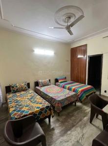 Bedroom Image of 2500 Sq.ft 12 BHK Builder Floor for rent in Sector 70 Noida for Rs. 12000