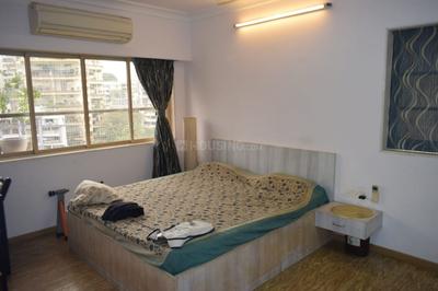 Bedroom Image of 867 Sq.ft 2 BHK Apartment / Flat for rent in Bandra West Mumbai for Rs. 190000