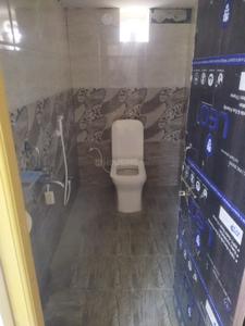 Bathroom Image of 600 Sq.ft 1 BHK Builder Floor for rent in Financial District Hyderabad for Rs. 24000