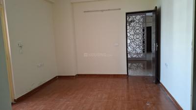 Image of 1898 Sq.ft 3 BHK Apartment / Flat for rent in Kingswood Court, Crossings Republik, Ghaziabad for Rs. 24500