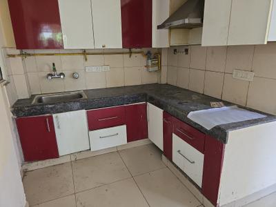 Kitchen Image of 910 Sq.ft 2 BHK Apartment / Flat for rent in Panchsheel Hynish, Noida Extension Greater Noida for Rs. 18500