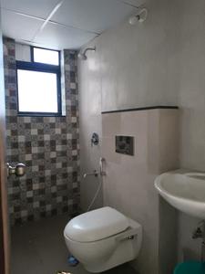 Common Bathroom Two Image of 2145 Sq.ft 4 BHK Apartment / Flat for sale in Shapoorji Pallonji Vanaha, Bavdhan Pune for Rs. 16500000