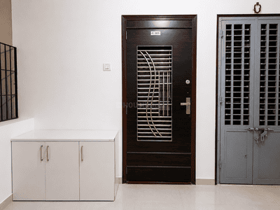 Image of 950 Sq.ft 2 BHK Apartment / Flat for rent in Vemali, Vadodara for Rs. 15000