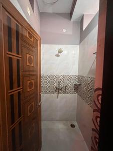 Image of 910 Sq.ft 2 BHK Builder Floor for rent in Lahartara, Varanasi for Rs. 12000