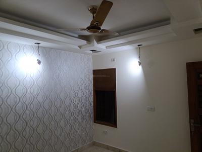 Bedroom Image of 1000 Sq.ft 3 BHK Builder Floor for sale in Laxmi Nagar New Delhi for Rs. 10500000