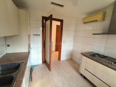 Kitchen Image of 2400 Sq.ft 3 BHK Builder Floor for sale in Defence Colony New Delhi for Rs. 110000000