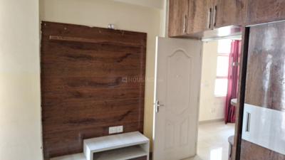 Bedroom Image of 800 Sq.ft 2 BHK Apartment / Flat for sale in Shree Vardhman Mantra, Sector 67 Gurgaon for Rs. 7300000