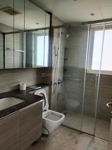 Bathroom Image of 4000 Sq.ft 4 BHK Apartment / Flat for sale in DLF The Crest, DLF Phase 5 Gurgaon for Rs. 230000000