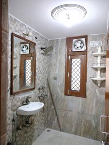 Common Bathroom Image of 2000 Sq.ft 3 BHK Apartment / Flat for sale in Sanmati Kunj, Sector 6 Dwarka New Delhi for Rs. 29900000