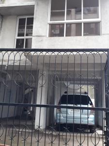 Balcony Image of 450 Sq.ft 2 BHK Builder Floor for sale in Malad West Mumbai for Rs. 8800000