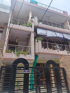 Image of 1100 Sq.ft 3 BHK Apartment / Flat for rent in Sector 12, Faridabad for Rs. 25000