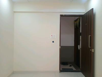 Living Room Image of 1025 Sq.ft 2 BHK Apartment / Flat for rent in Runwal Gardens City Cluster 6 Tower 6 To 9, Dombivli East Thane for Rs. 18000