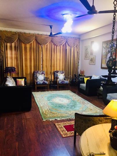 Kotla Mubarakpur Bedroom 1