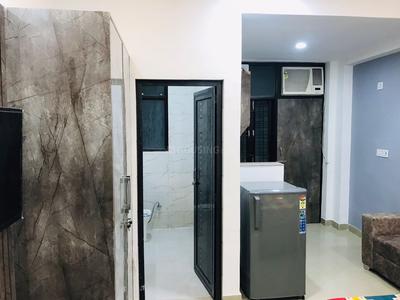 Hall Image of 331 Sq.ft 1 RK Independent House for rent in DLF Independent Floors, DLF Phase 3 Gurgaon for Rs. 14000