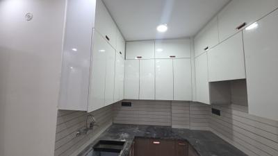 Kitchen Image of 675 Sq.ft 3 BHK Builder Floor for sale in Laxmi Nagar New Delhi for Rs. 6800000