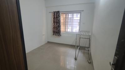 Bedroom Image of 900 Sq.ft 2 BHK Apartment / Flat for rent in Varun Divine Greens Block B, Nipania Indore for Rs. 25000