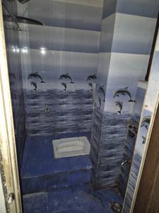 Bathroom Image of 800 Sq.ft 1.5 BHK Independent House for rent in Hadapsar Pune for Rs. 15000