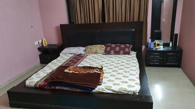 Bedroom Image of 1445 Sq.ft 2.5 BHK Apartment / Flat for rent in Park Royale, Rahatani Pune for Rs. 50000