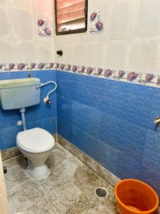 Bathroom Image of 1200 Sq.ft 2 BHK Independent House for rent in Tharamani Chennai for Rs. 33000