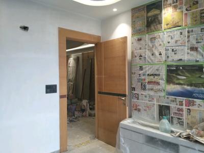 Bedroom Image of 1800 Sq.ft 3 BHK Builder Floor for sale in Vikaspuri New Delhi for Rs. 35500000