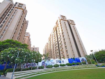Image of 1425 Sq.ft 2 BHK Apartment / Flat for rent in Pacifica Reflections, Vaishno Devi Circle, Ahmedabad for Rs. 40000