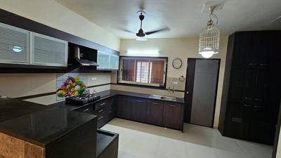 Kitchen Image of 3500 Sq.ft 5 BHK Apartment / Flat for rent in Bhayli Vadodara for Rs. 60000