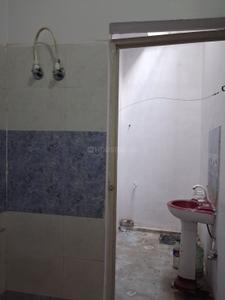 Bathroom Image of 500 Sq.ft 2 BHK Duplex for rent in Haibat Mau Mawaiya Lucknow for Rs. 10000