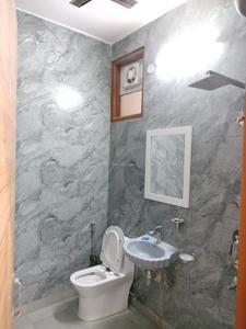 Common Bathroom Image of 2000 Sq.ft 4 BHK Builder Floor for rent in DDA Karuna Kunj, Sector 3 Dwarka New Delhi for Rs. 55000