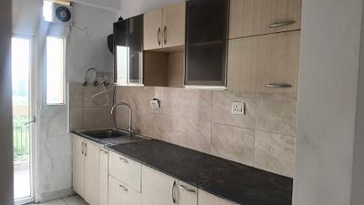 Kitchen Image of 1000 Sq.ft 2 BHK Apartment / Flat for rent in Supertech The Romano, Sector 118 Noida for Rs. 24000