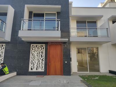 Image of 4690 Sq.ft 5 BHK Villa for sale in Godrej Exquisite At Godrej Golf Links, Jaypee Greens, Greater Noida for Rs. 80000000