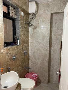 Bathroom Image of 1014 Sq.ft 3 BHK Apartment / Flat for rent in Mulund East Mumbai for Rs. 63000