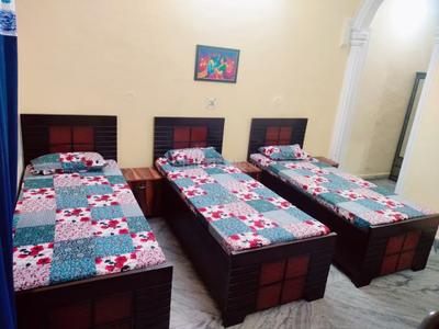 Bedroom Image of Chitra Girls PG  in Sector 41, Noida