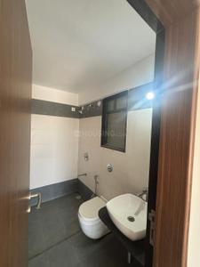 Bathroom Image of 1440 Sq.ft 3 BHK Apartment / Flat for sale in Kohinoor Courtyard One Phase 1, Tathawade Pune for Rs. 14400000