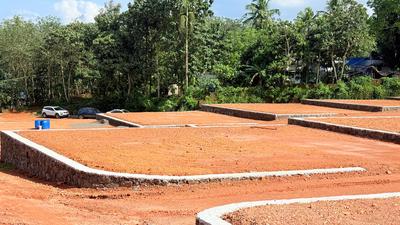 Image of 200 Sq.ft Residential Plot / Land for sale in Mulanthuruthy, Kochi for Rs. 1625000