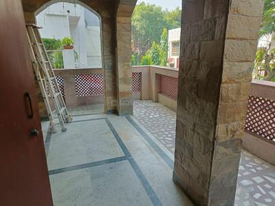 Balcony Image of 2000 Sq.ft 3 BHK Apartment / Flat for sale in DDA Sector C Pocket 8, Vasant Kunj New Delhi for Rs. 45000000