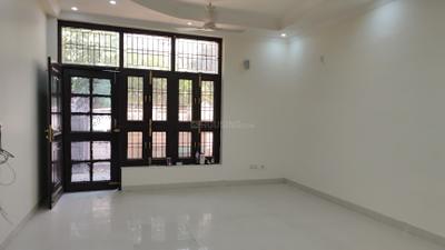 Living Room Image of 2000 Sq.ft 5 BHK Independent House for sale in Phi III Greater Noida for Rs. 49000000