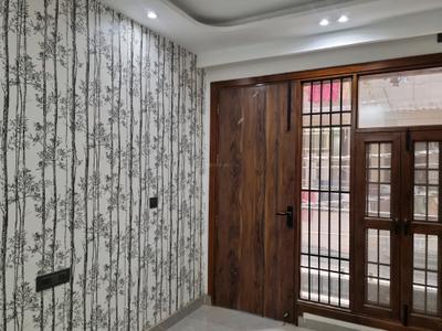 Bedroom Image of 700 Sq.ft 3 BHK Apartment / Flat for rent in Mahavir Enclave New Delhi for Rs. 25001