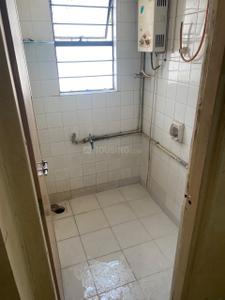 Bathroom Image of 600 Sq.ft 1 BHK Apartment / Flat for rent in Atrey, Kothrud Pune for Rs. 20000