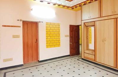 Bedroom Image of 1400 Sq.ft 3 BHK Independent House for rent in Sinthan Nagar Bengaluru for Rs. 46999