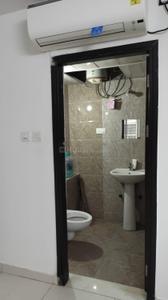 Bathroom Image of 2250 Sq.ft 3 BHK Apartment / Flat for rent in Cybercity Rainbow Vistas, Borabanda Hyderabad for Rs. 60000