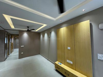 Bedroom Image of 1400 Sq.ft 3 BHK Builder Floor for sale in Janakpuri New Delhi for Rs. 23000000