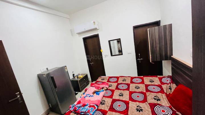 DLF Phase 3 Bedroom 1