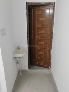Bathroom Image of 585 Sq.ft 2 BHK Apartment / Flat for sale in Beliaghata Kolkata for Rs. 1750000