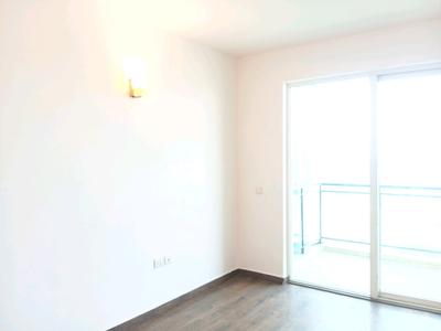 Bedroom Image of 2025 Sq.ft 3 BHK Apartment / Flat for sale in Emaar Imperial Gardens, Sector 102 Gurgaon for Rs. 23500000